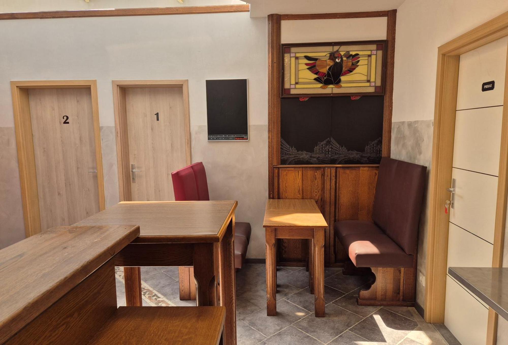 Bled Lesce Station Rooms And Beds Екстериор снимка